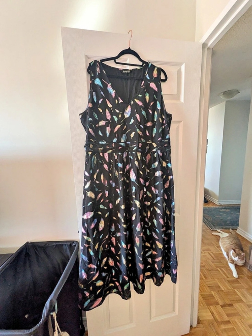 Bloomchic Abstract Feather Print Maxi Dress in Black & Multicolor